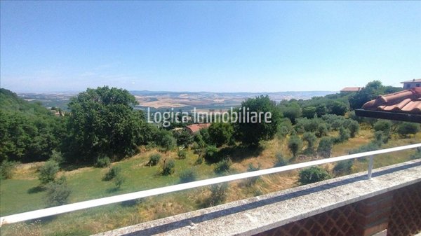 appartamento in vendita a Castiglione d'Orcia in zona Rocca d'Orcia