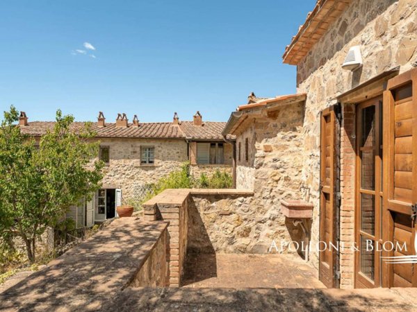 casa indipendente in vendita a Castiglione d'Orcia