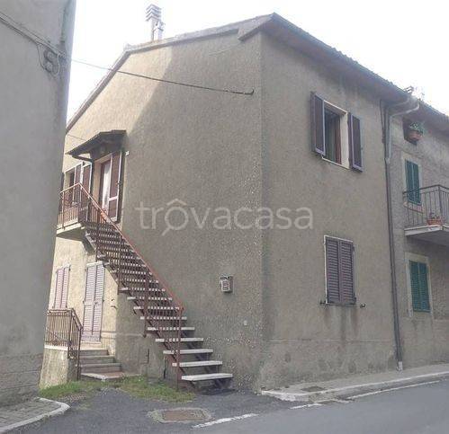 appartamento in vendita a Castiglione d'Orcia in zona Vivo d'Orcia