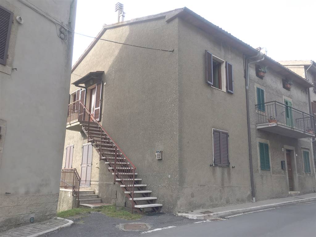 appartamento in vendita a Castiglione d'Orcia in zona Vivo d'Orcia