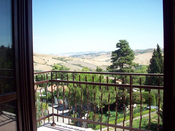 appartamento in vendita a Castiglione d'Orcia in zona Bagni San Filippo