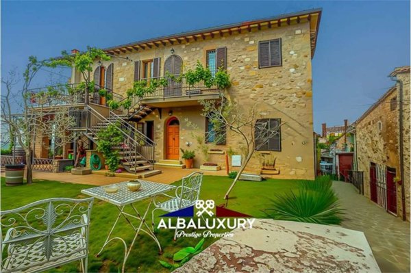 casa indipendente in vendita a Castiglione d'Orcia