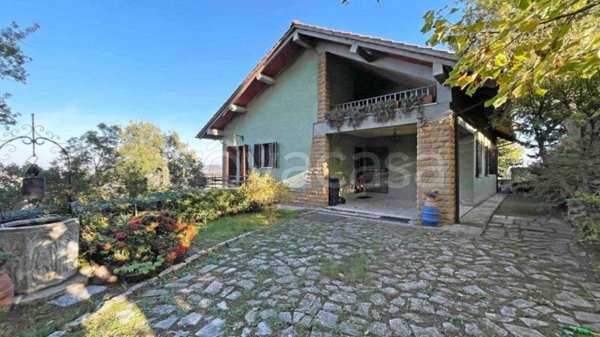 casa indipendente in vendita a Castiglione d'Orcia