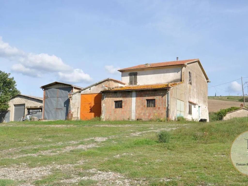 casa indipendente in vendita a Castiglione d'Orcia in zona Rocca d'Orcia