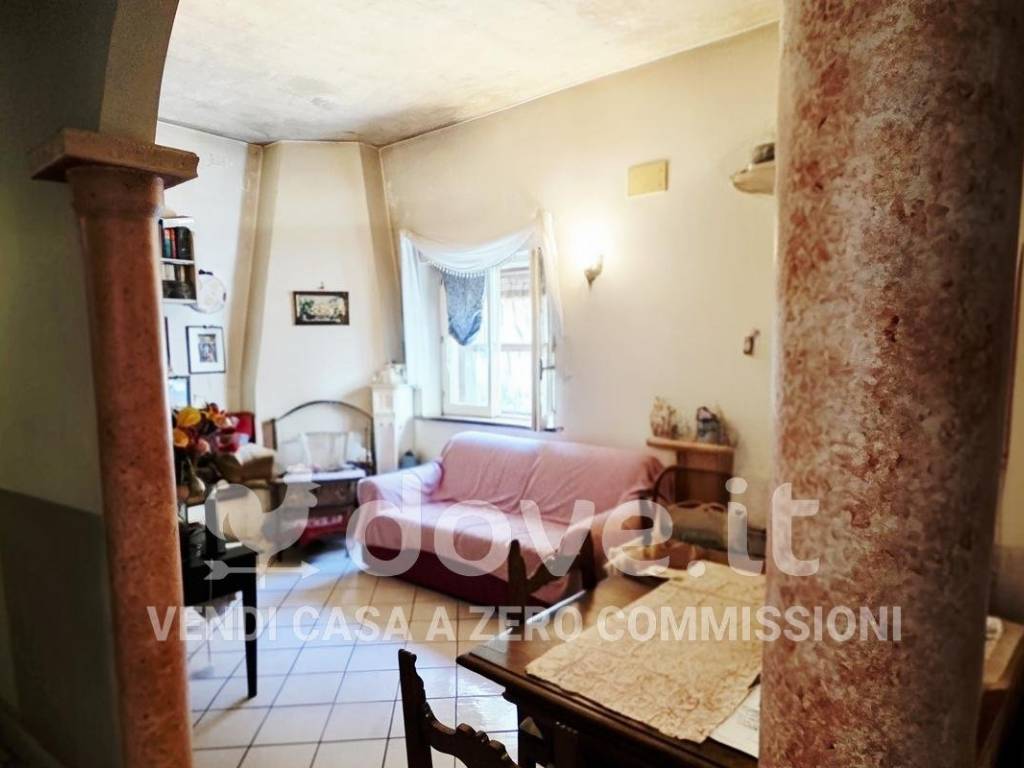 appartamento in vendita a Castiglione d'Orcia in zona Bagni San Filippo