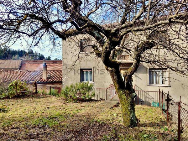 appartamento in vendita a Castiglione d'Orcia in zona Vivo d'Orcia