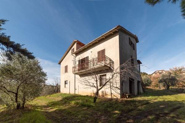 casa indipendente in vendita a Castiglione d'Orcia