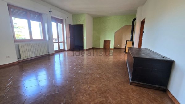 appartamento in vendita a Castiglione d'Orcia in zona Bagni San Filippo