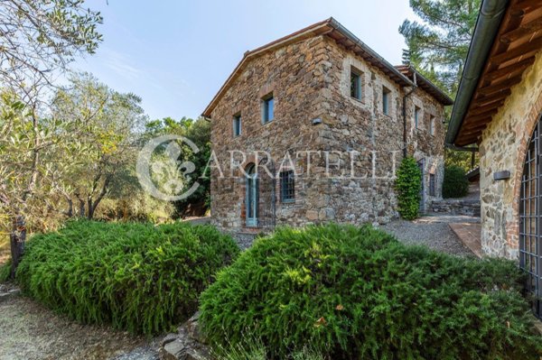 casale in vendita a Castiglione d'Orcia in zona Ripa
