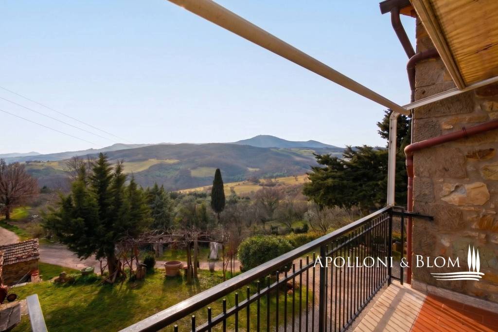 appartamento in vendita a Castiglione d'Orcia in zona Rocca d'Orcia