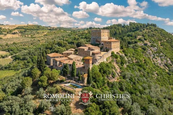 negozio in vendita a Castiglione d'Orcia
