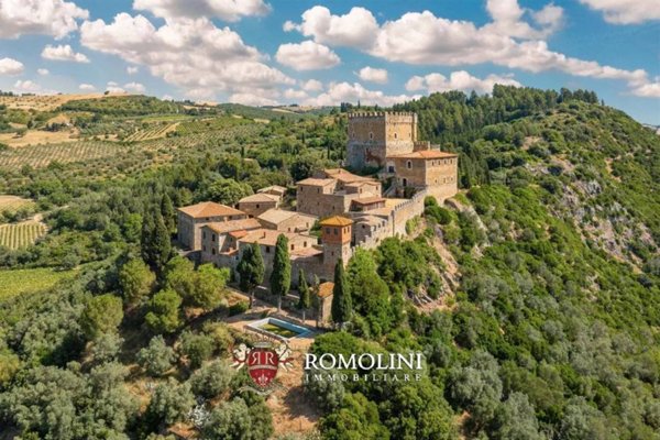 negozio in vendita a Castiglione d'Orcia