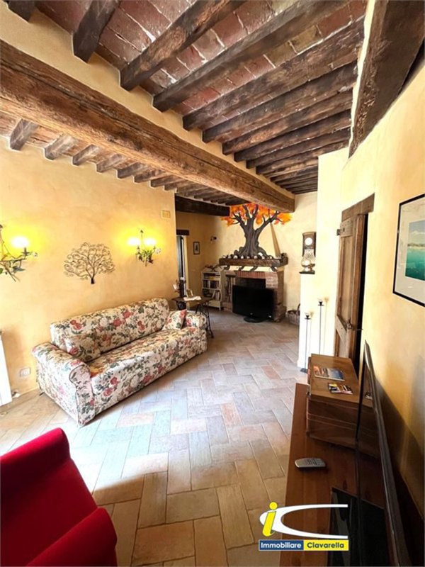 appartamento in vendita a Castiglione d'Orcia in zona Rocca d'Orcia
