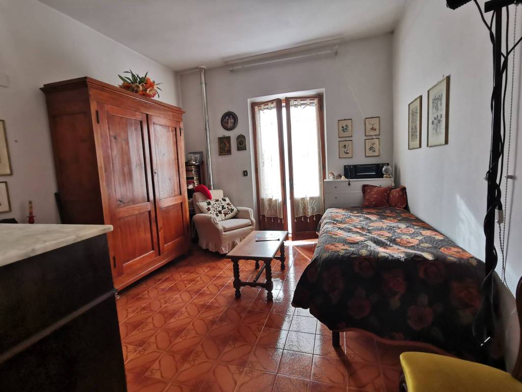 appartamento in vendita a Castiglione d'Orcia in zona Vivo d'Orcia
