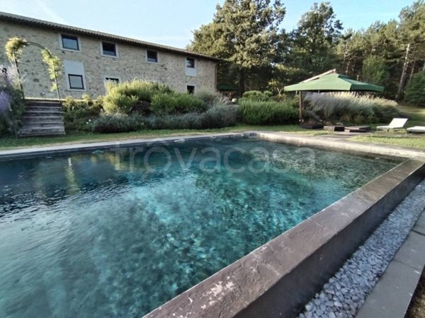casa indipendente in vendita a Castiglione d'Orcia in zona Rocca d'Orcia