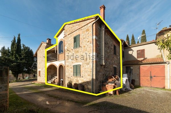 appartamento in vendita a Castiglione d'Orcia in zona Rocca d'Orcia