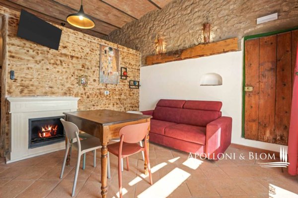 appartamento in vendita a Castiglione d'Orcia in zona Rocca d'Orcia