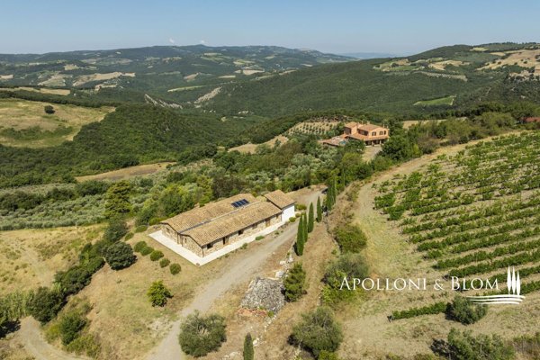 casale in vendita a Castiglione d'Orcia in zona Rocca d'Orcia