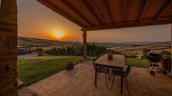 casale in vendita a Castiglione d'Orcia in zona Rocca d'Orcia
