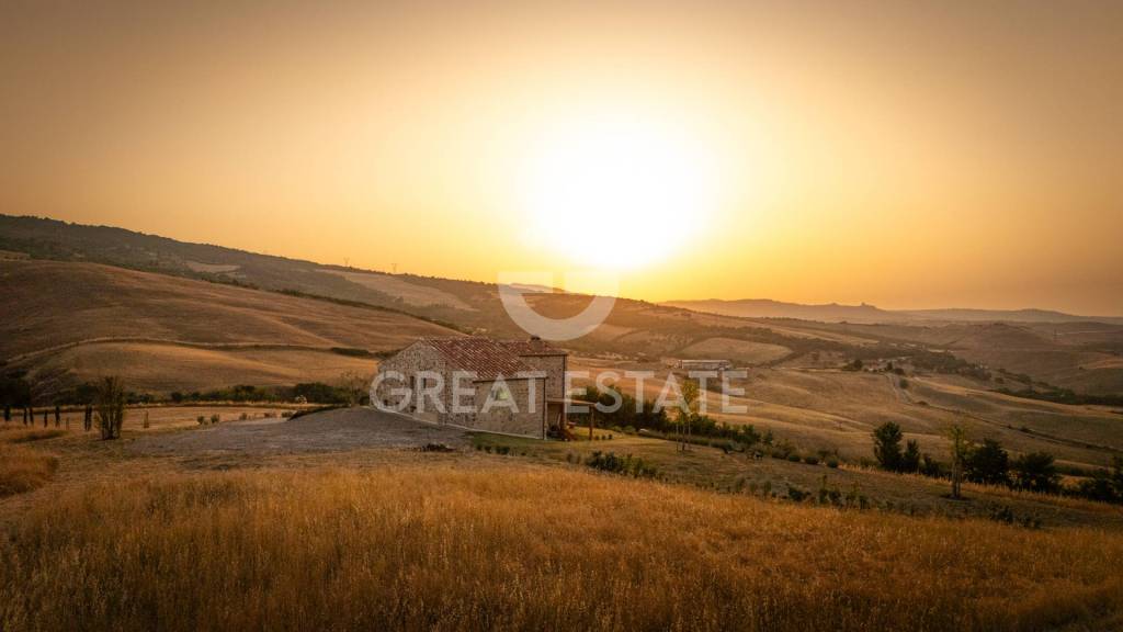 casa indipendente in vendita a Castiglione d'Orcia in zona Rocca d'Orcia