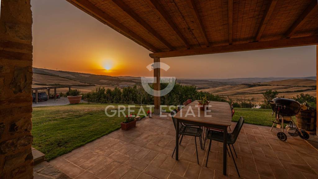 casa indipendente in vendita a Castiglione d'Orcia in zona Rocca d'Orcia