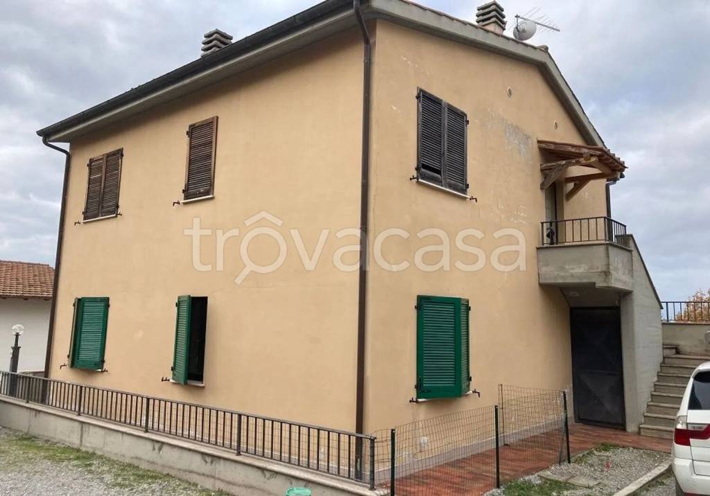 appartamento in vendita a Castiglione d'Orcia in zona Rocca d'Orcia