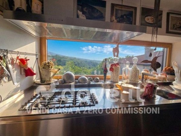 casa indipendente in vendita a Castiglione d'Orcia in zona Vivo d'Orcia