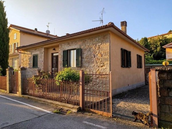 appartamento in vendita a Castiglione d'Orcia in zona Campiglia d'Orcia
