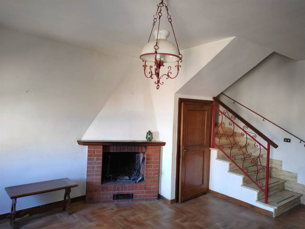appartamento in vendita a Castiglione d'Orcia in zona Rocca d'Orcia
