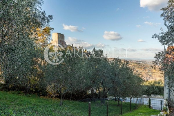 appartamento in vendita a Castiglione d'Orcia in zona Rocca d'Orcia