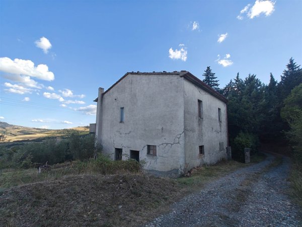 casa indipendente in vendita a Castiglione d'Orcia in zona Rocca d'Orcia