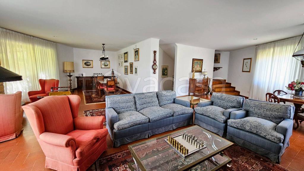 casa indipendente in vendita a Cetona