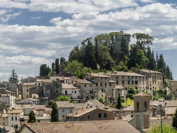 casa indipendente in vendita a Cetona