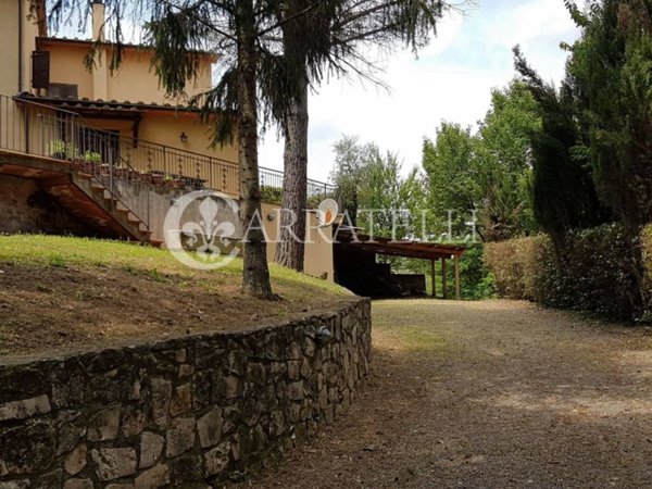 casa indipendente in vendita a Cetona