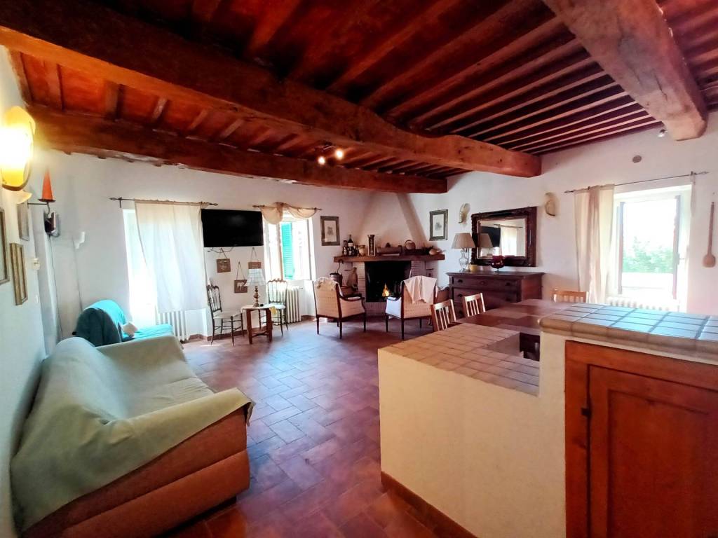 casa indipendente in vendita a Cetona