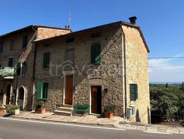 appartamento in vendita a Cetona
