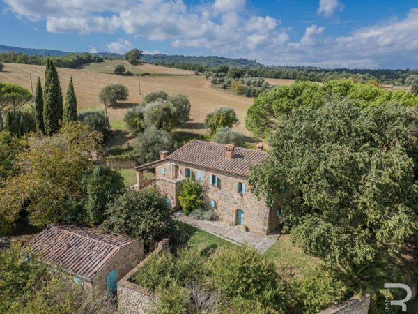 casa indipendente in vendita a Cetona