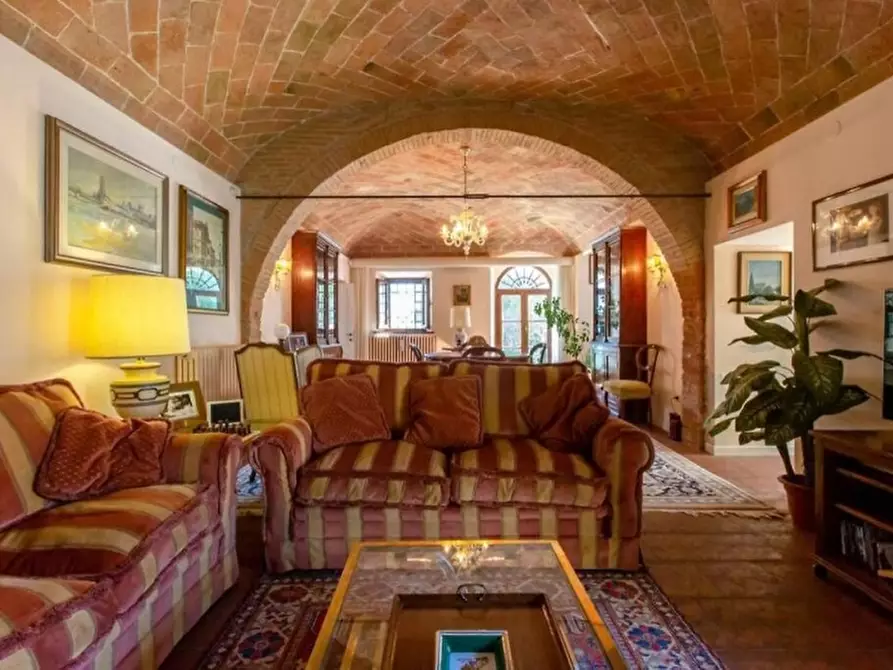 casa indipendente in vendita a Cetona