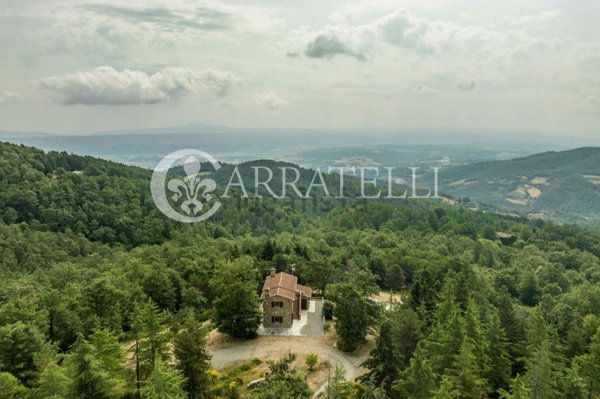casa indipendente in vendita a Cetona