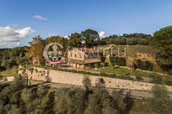 casa indipendente in vendita a Cetona