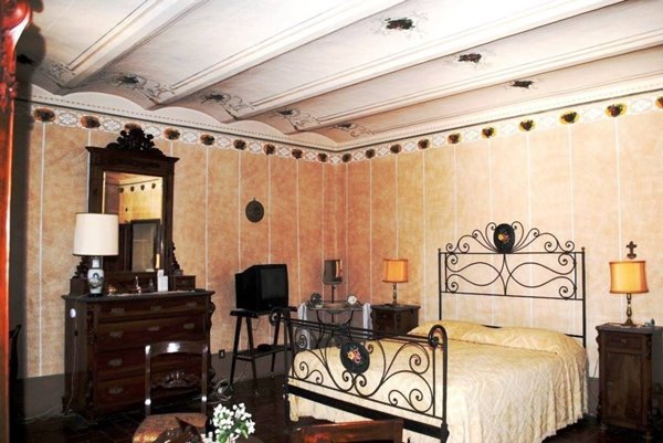 casa indipendente in vendita a Cetona
