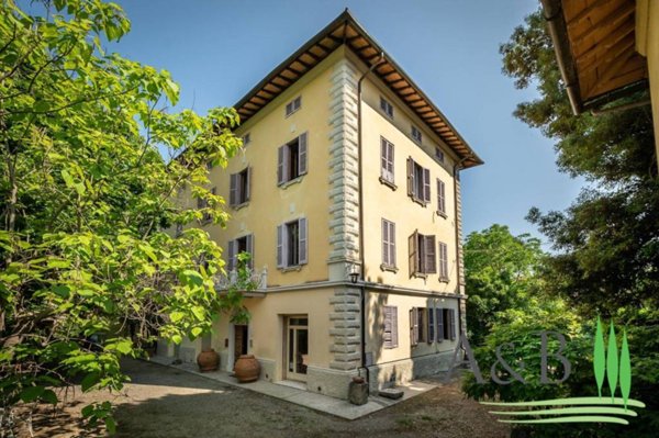 casa indipendente in vendita a Cetona