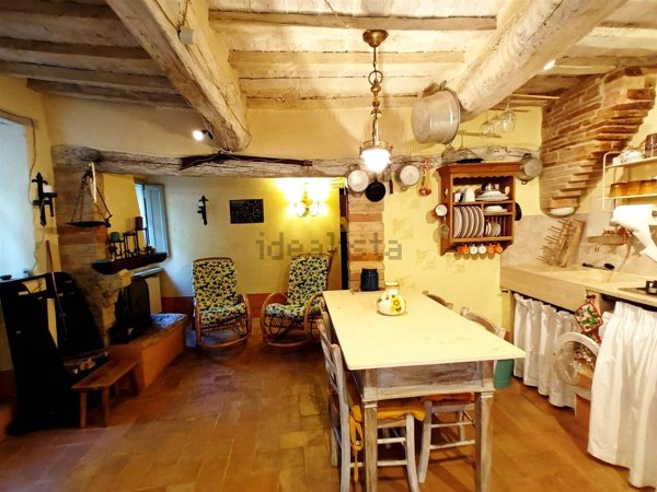 appartamento in vendita a Cetona