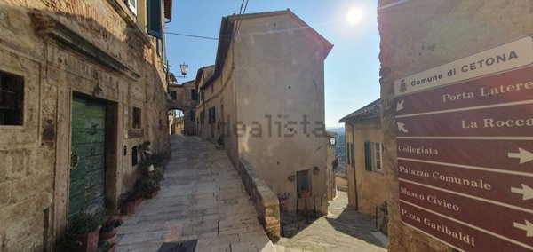 appartamento in vendita a Cetona
