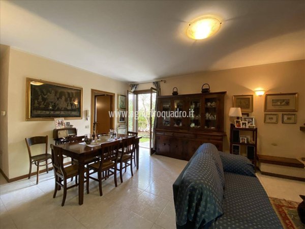 casa indipendente in vendita a Cetona