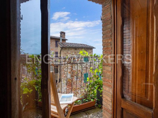 casa indipendente in vendita a Cetona