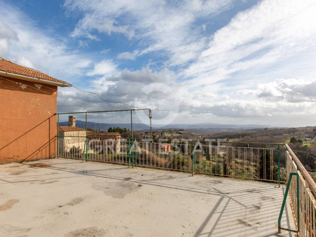 casa indipendente in vendita a Cetona in zona Piazze