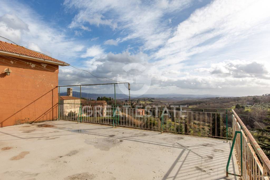casa indipendente in vendita a Cetona in zona Piazze