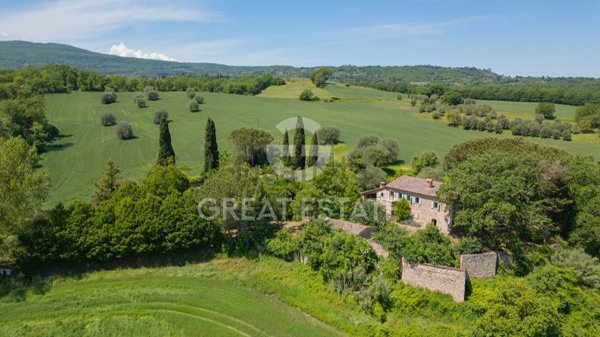 casale in vendita a Cetona
