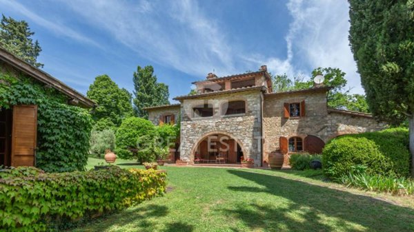 casa indipendente in vendita a Cetona